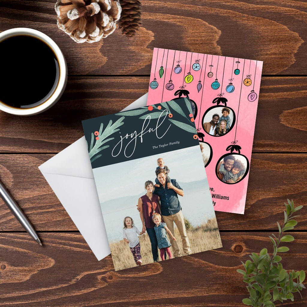 Send customised Christmas cards from Snapfish